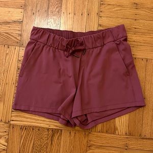 Lululemon cinch-able waist shorts